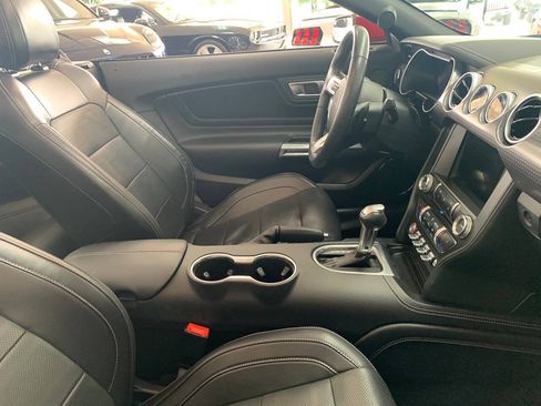 Used 2019 Ford Mustang GT Premium w/ GT Performance Package RWD image 10