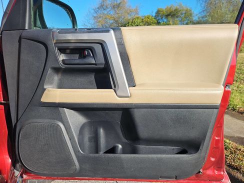 Used 2011 Toyota 4Runner SR5 image 16