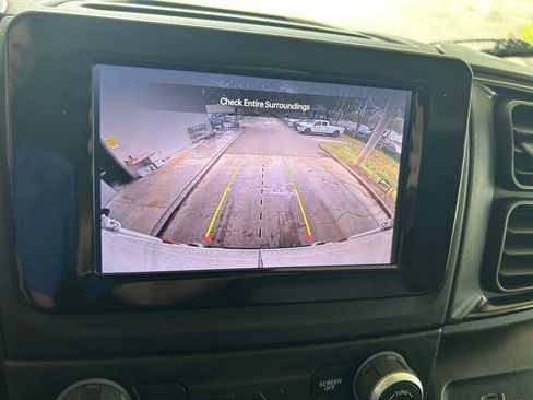 Used 2025 RAM ProMaster 2500 w/ Convenience Group FWD image 10