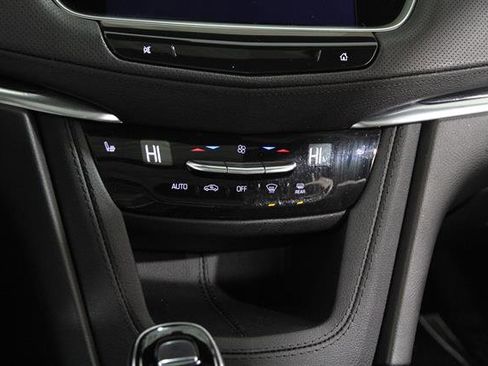 Used 2023 Cadillac XT5 Premium Luxury image 15