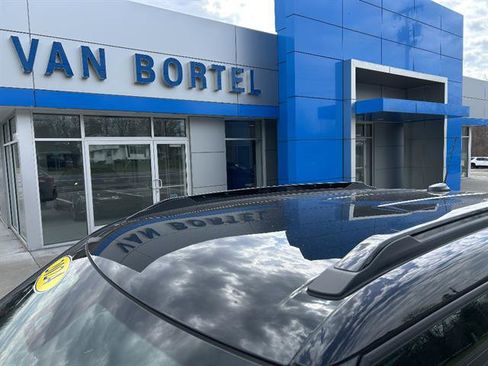 Certified 2024 Chevrolet TrailBlazer RS w/ Driver Confidence Package image 11