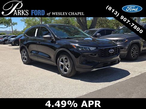 Used 2025 Ford Escape ST-Line image 1
