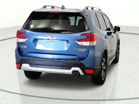 Used 2023 Subaru Forester Touring AWD/4WD image 5