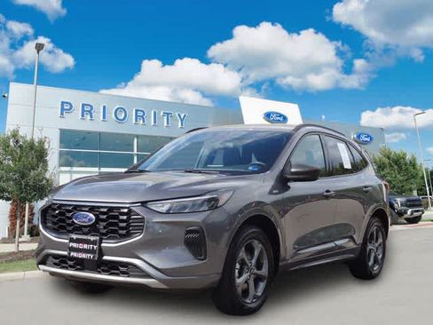 Certified 2024 Ford Escape ST-Line AWD/4WD image 1