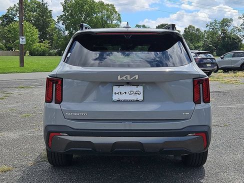 Certified 2024 Kia Sorento SX Prestige AWD/4WD image 6