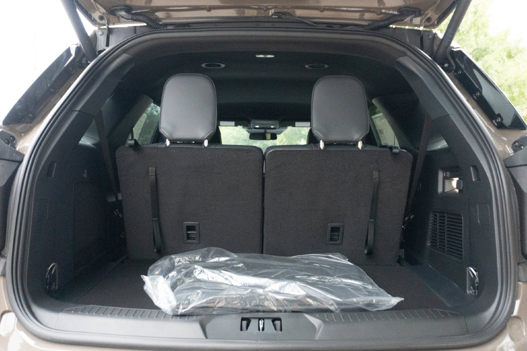 New 2027 Ford Explorer ST-Line w/ Premium Package RWD image 15