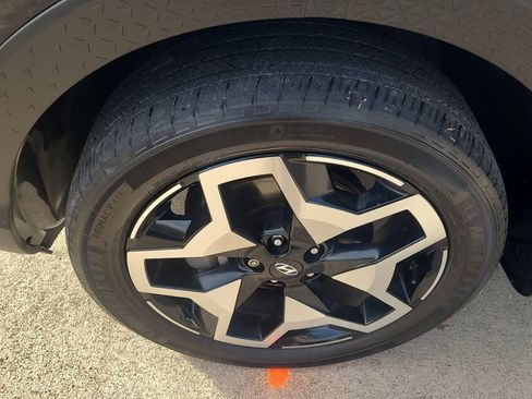 Used 2023 Hyundai Santa Cruz Limited image 10