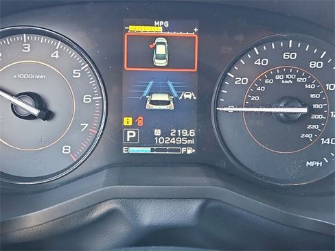 Used 2018 Subaru Crosstrek 2.0i Premium w/ Eyesight System image 18