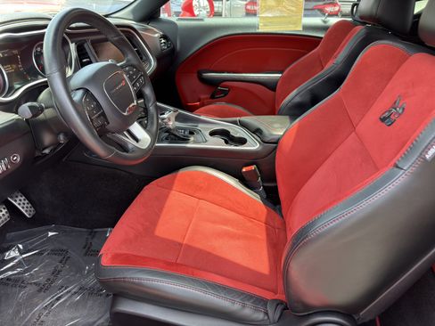 Used 2016 Dodge Challenger R/T Scat Pack RWD image 15