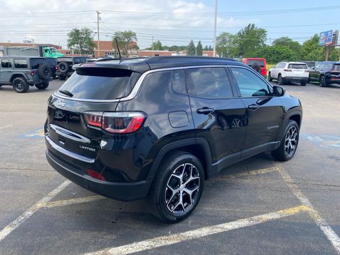 Used 2024 Jeep Compass Limited AWD/4WD image 5