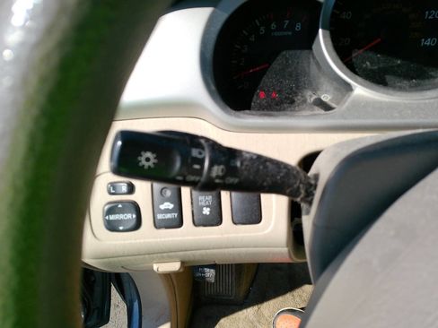 Used 2004 Toyota Highlander 4WD V6 image 39