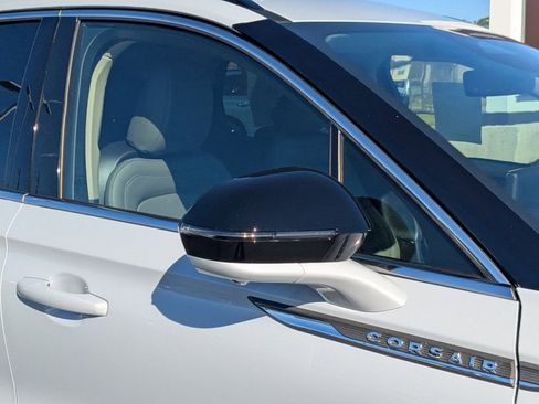 New 2026 Lincoln Corsair Reserve FWD image 12