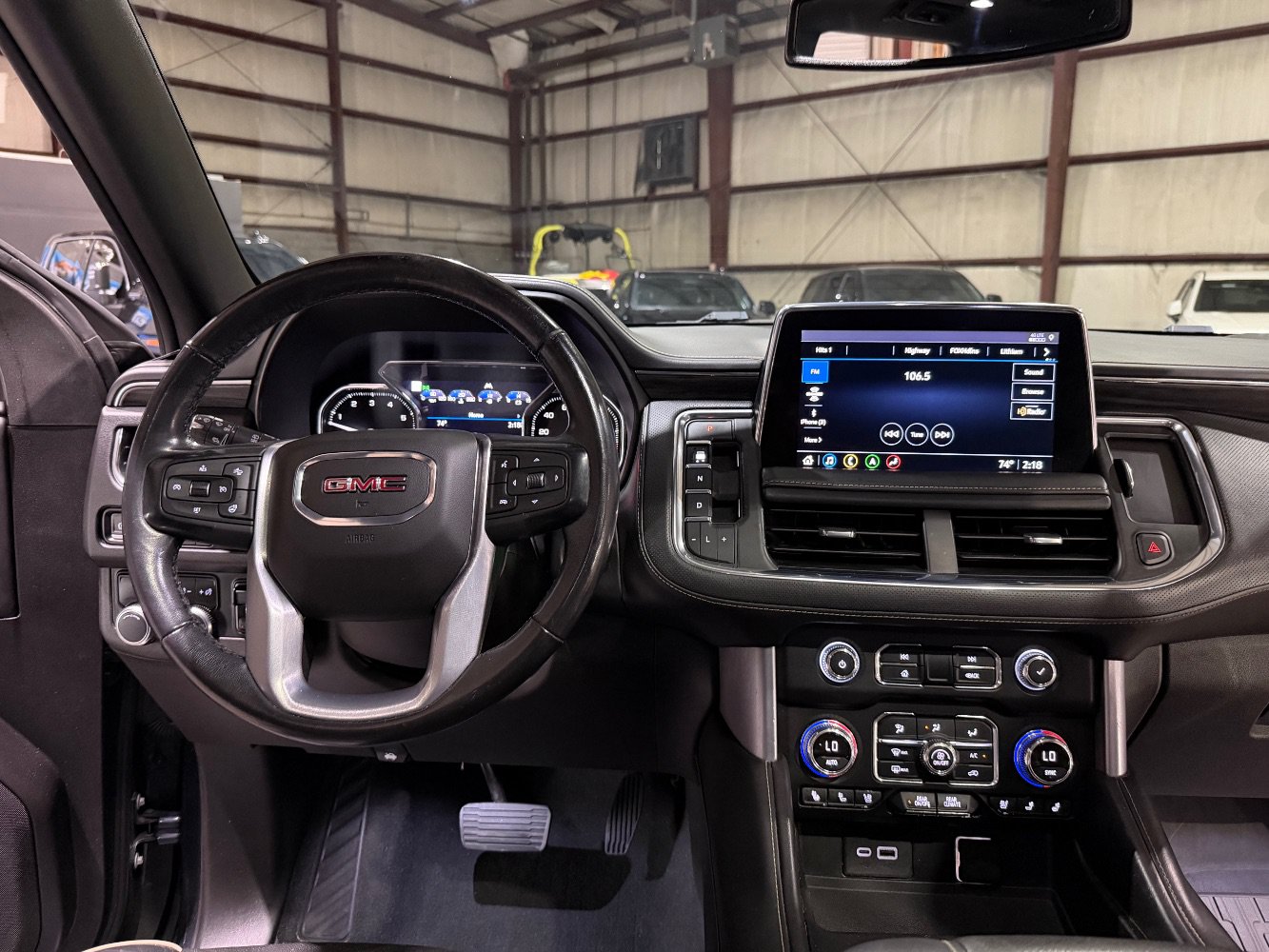 Used 2021 GMC Yukon SLT w/ SLT Luxury Plus Package RWD image 29