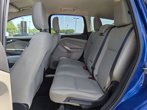 Used 2019 Ford Escape SE FWD image 17
