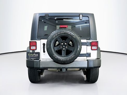 Used 2016 Jeep Wrangler Sport image 7