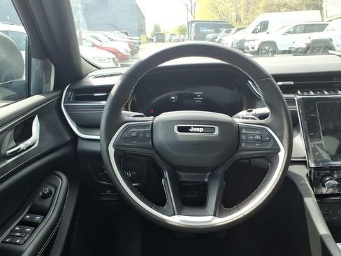 New 2026 Jeep Grand Cherokee Laredo X AWD/4WD image 11