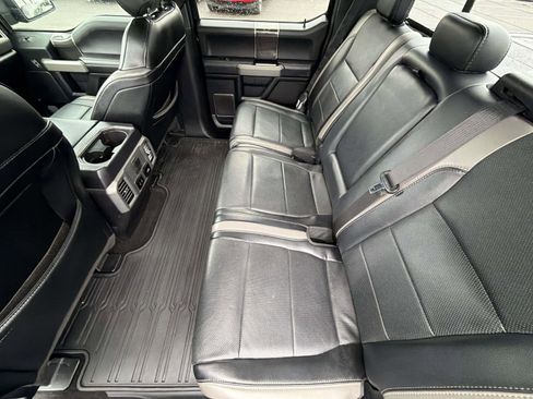 Used 2018 Ford F150 Raptor w/ Equipment Group 802A Luxury image 4