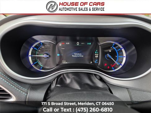 Used 2018 Chrysler Pacifica Limited w/ Advanced Safetytec Group FWD image 28