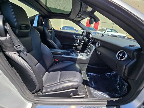 Used 2020 Mercedes-Benz SLC 300 image 12