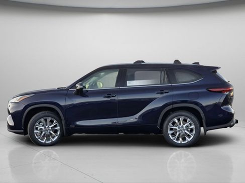 New 2026 Toyota Highlander Limited image 19