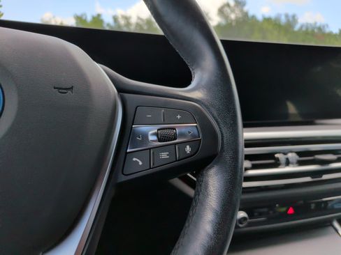 Used 2023 BMW i4 eDrive40 w/ Premium Package RWD image 24