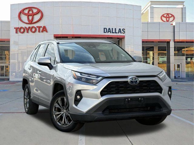 Used 2022 Toyota RAV4 XLE Premium AWD/4WD image 1