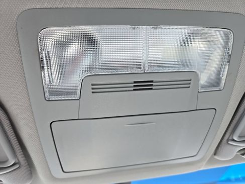 Used 2013 Toyota Camry LE FWD image 28