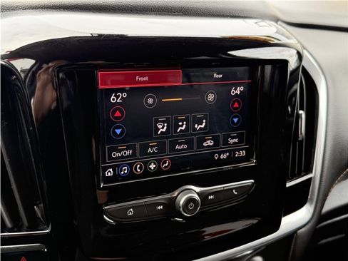 Used 2020 Chevrolet Traverse LS FWD image 46