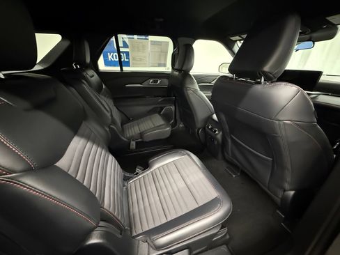 Used 2026 Ford Explorer ST-Line AWD/4WD image 6