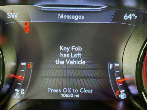 Used 2022 Dodge Challenger R/T w/ Blacktop Package image 15