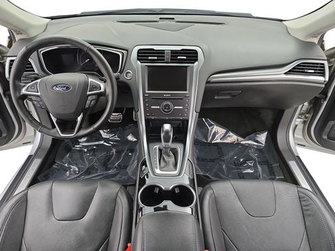 Used 2016 Ford Fusion Titanium image 9