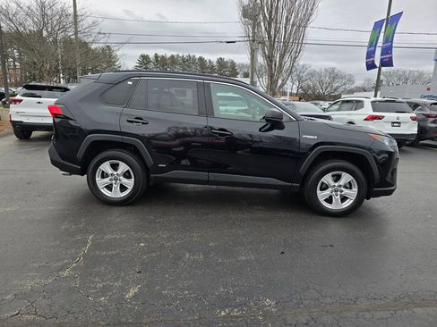 Certified 2021 Toyota RAV4 LE image 8