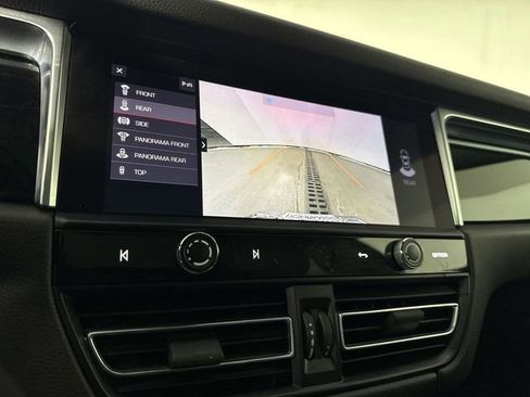 Used 2022 Porsche Macan S AWD/4WD image 7