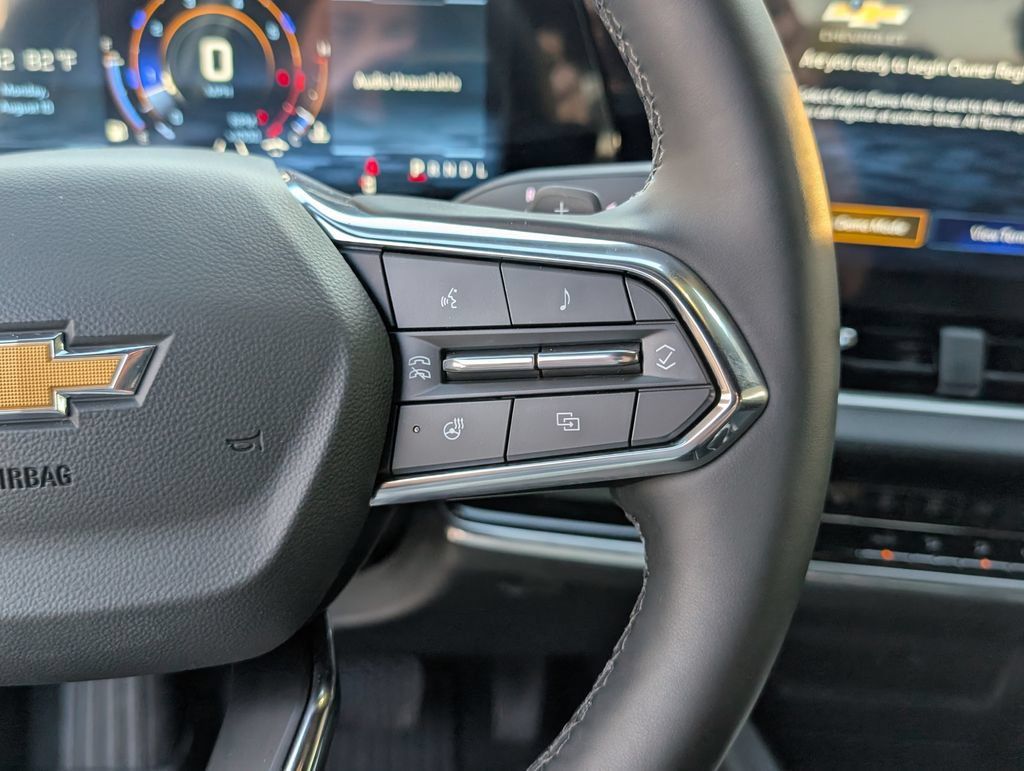 New 2027 Chevrolet Equinox LT w/ Safety and Technology Package FWD image 17