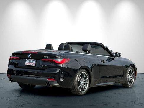 Used 2023 BMW 430i Convertible w/ Premium Package image 4
