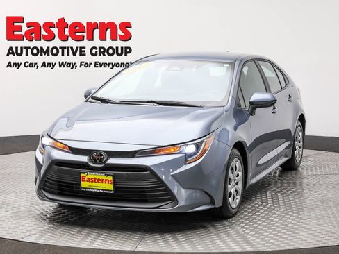 Used 2024 Toyota Corolla LE image 1