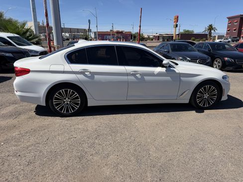 Used 2018 BMW 530i image 4