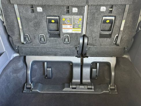 Used 2024 Toyota Sienna LE FWD image 16