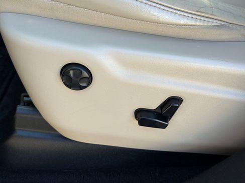 Used 2014 Dodge Durango Limited image 25