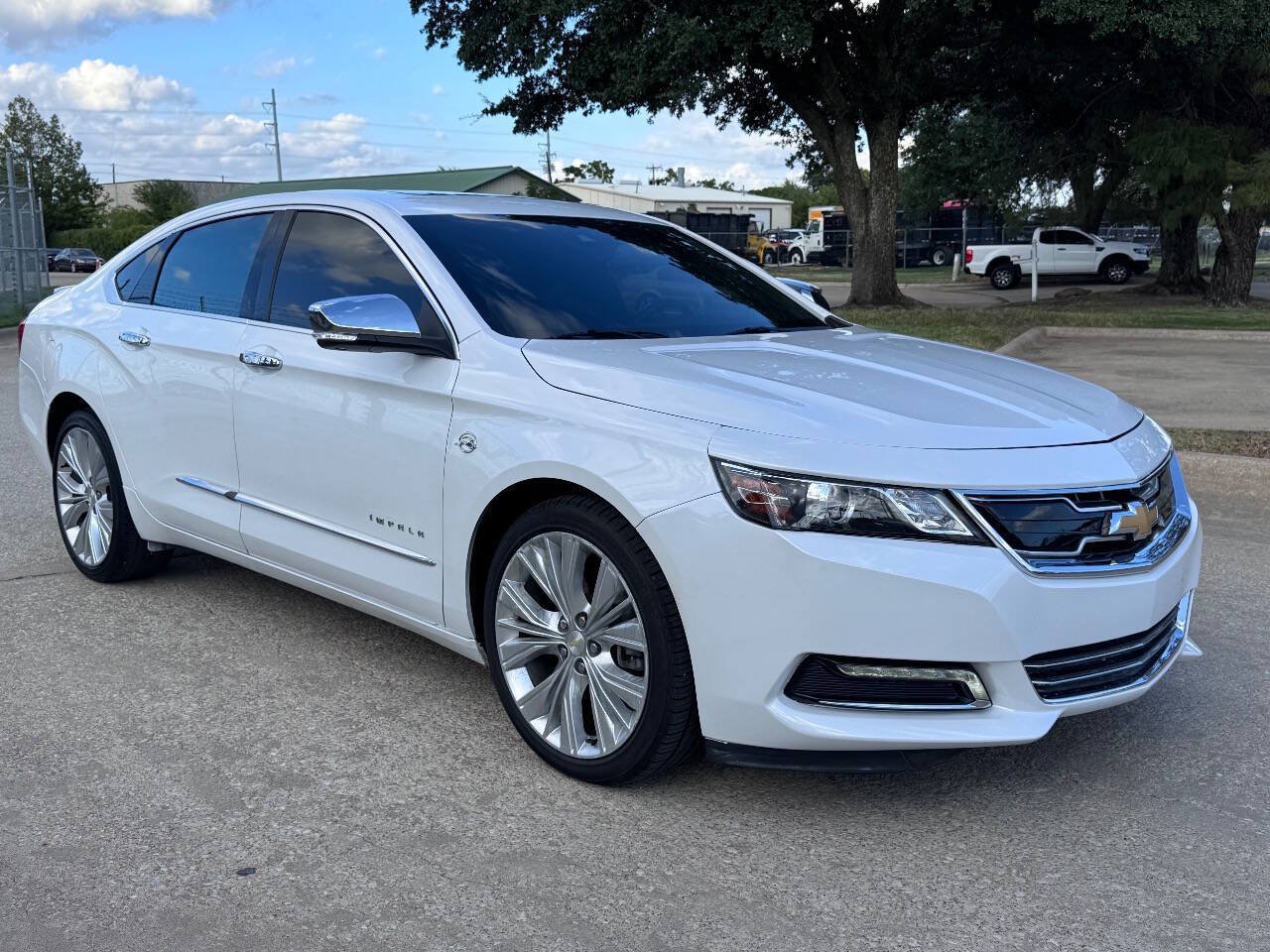 Used 2020 Chevrolet Impala Premier w/ Premier Confidence Package FWD image 3
