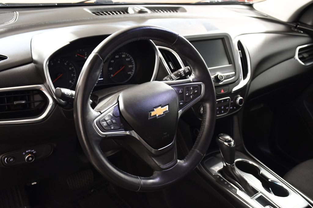 Used 2018 Chevrolet Equinox LT FWD image 13