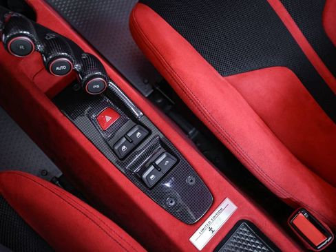 Used 2015 Ferrari 458 Speciale A RWD image 41