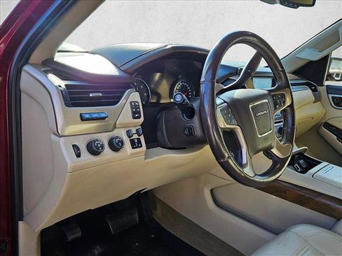 Used 2018 GMC Yukon Denali w/ Denali Ultimate Package image 9