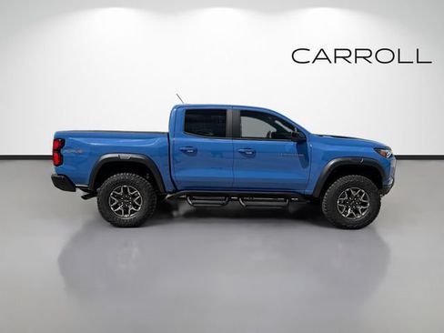 Used 2025 Chevrolet Colorado ZR2 w/ Technology Package AWD/4WD image 2