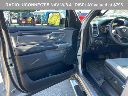 Used 2022 RAM 1500 Big Horn image 9