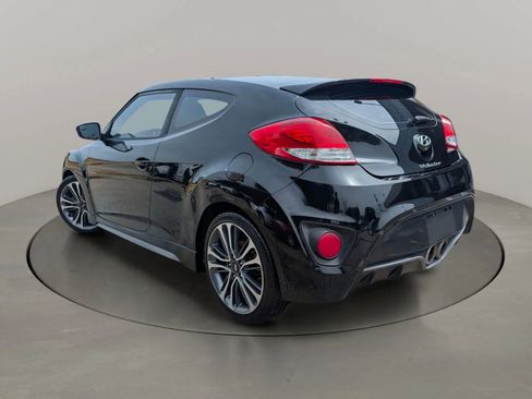Used 2016 Hyundai Veloster Turbo FWD image 3