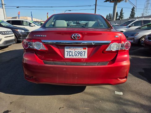 Used 2013 Toyota Corolla LE Special Edition image 3