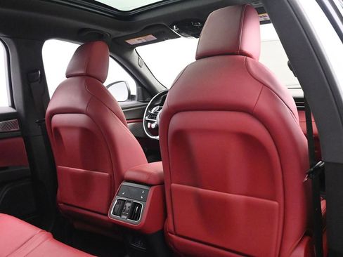 Used 2023 Maserati Grecale Modena image 20