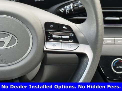 Used 2024 Hyundai Elantra SEL FWD image 14