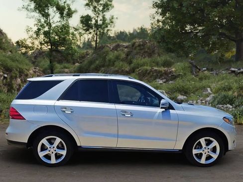 Used 2017 Mercedes-Benz GLE 350 4MATIC image 7